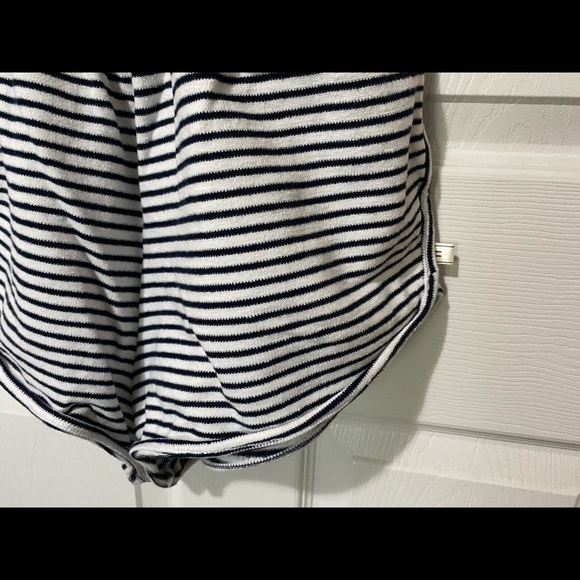 NYTT Romper - Picture 4 of 5